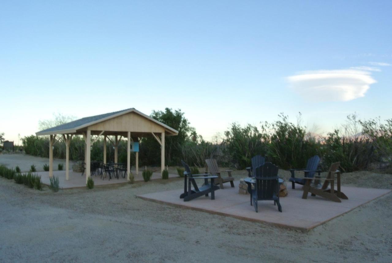 Borrego Springs Motel * Borrego Springs